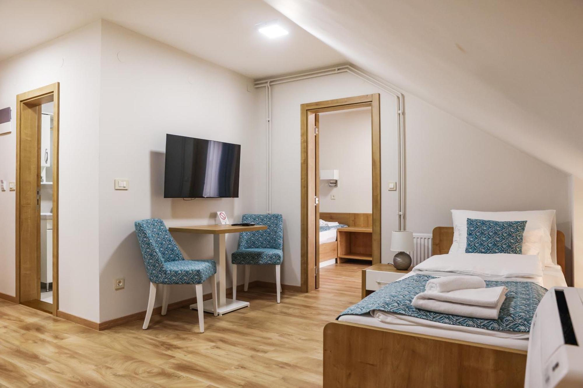 Grand Park Rooms & Apartments Čačak Exterior foto